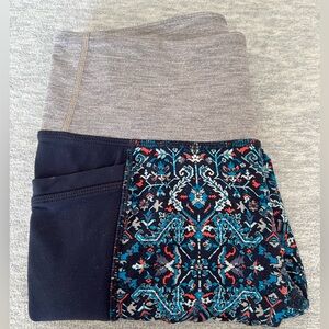 Athleta activewear leggings women’s‎ S multi color print pull on workout stretch